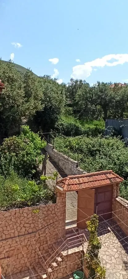 Villa Family Bitri Piqeras Apartment
